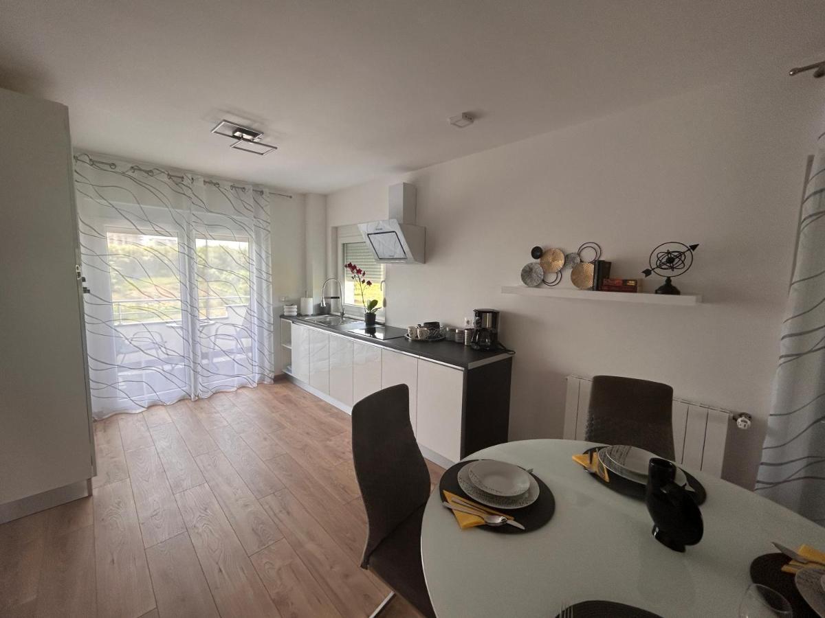 Apartmani Ana&Vesna Карловац Экстерьер фото