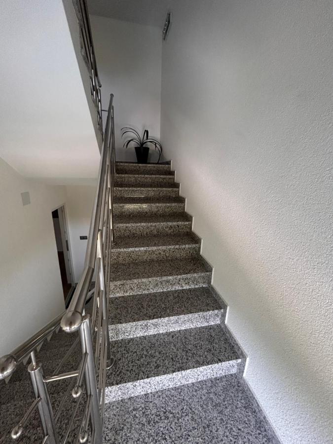 Apartmani Ana&Vesna Карловац Экстерьер фото